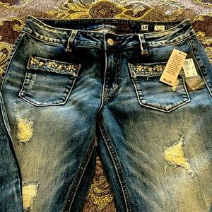 NWT Miss Me mid-rise FLARE size 30